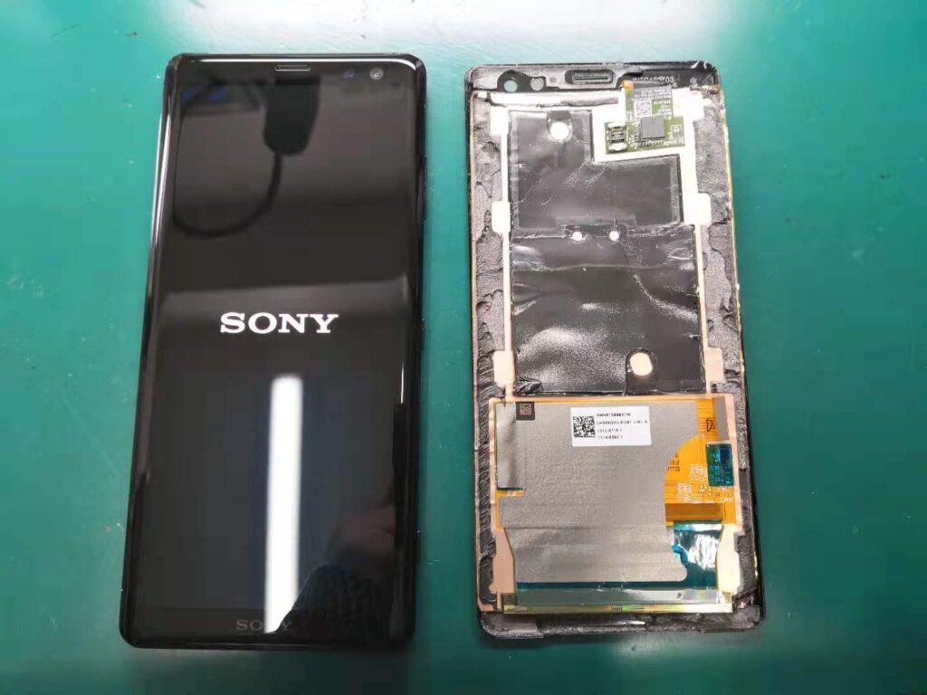 郵送修理】Xperia XZ3 ガラス割れ 画面破損 映らない 液晶漏れ